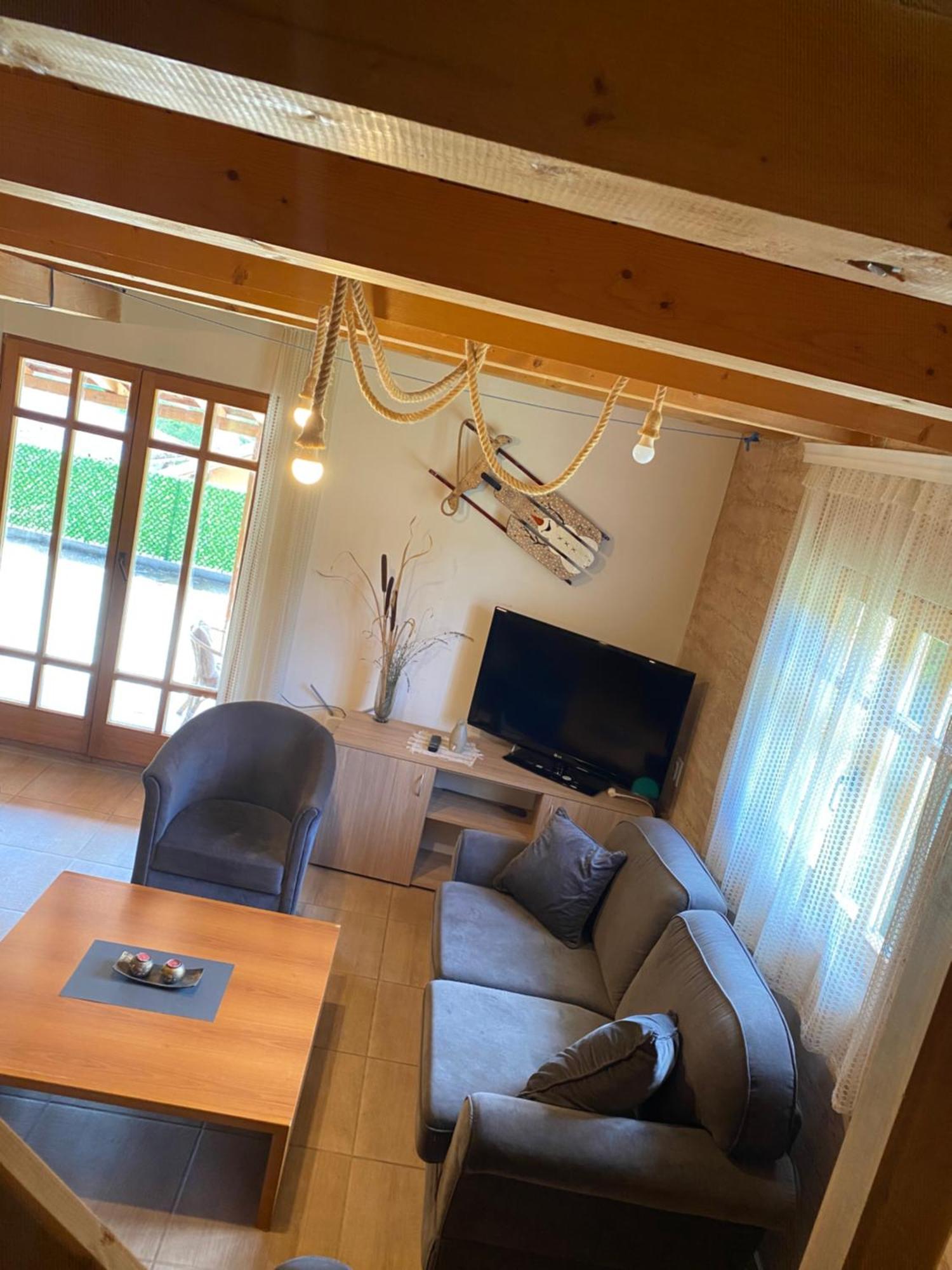 Aphrodite Hills Apartments-Stara Planina Crni Vrh Bagian luar foto