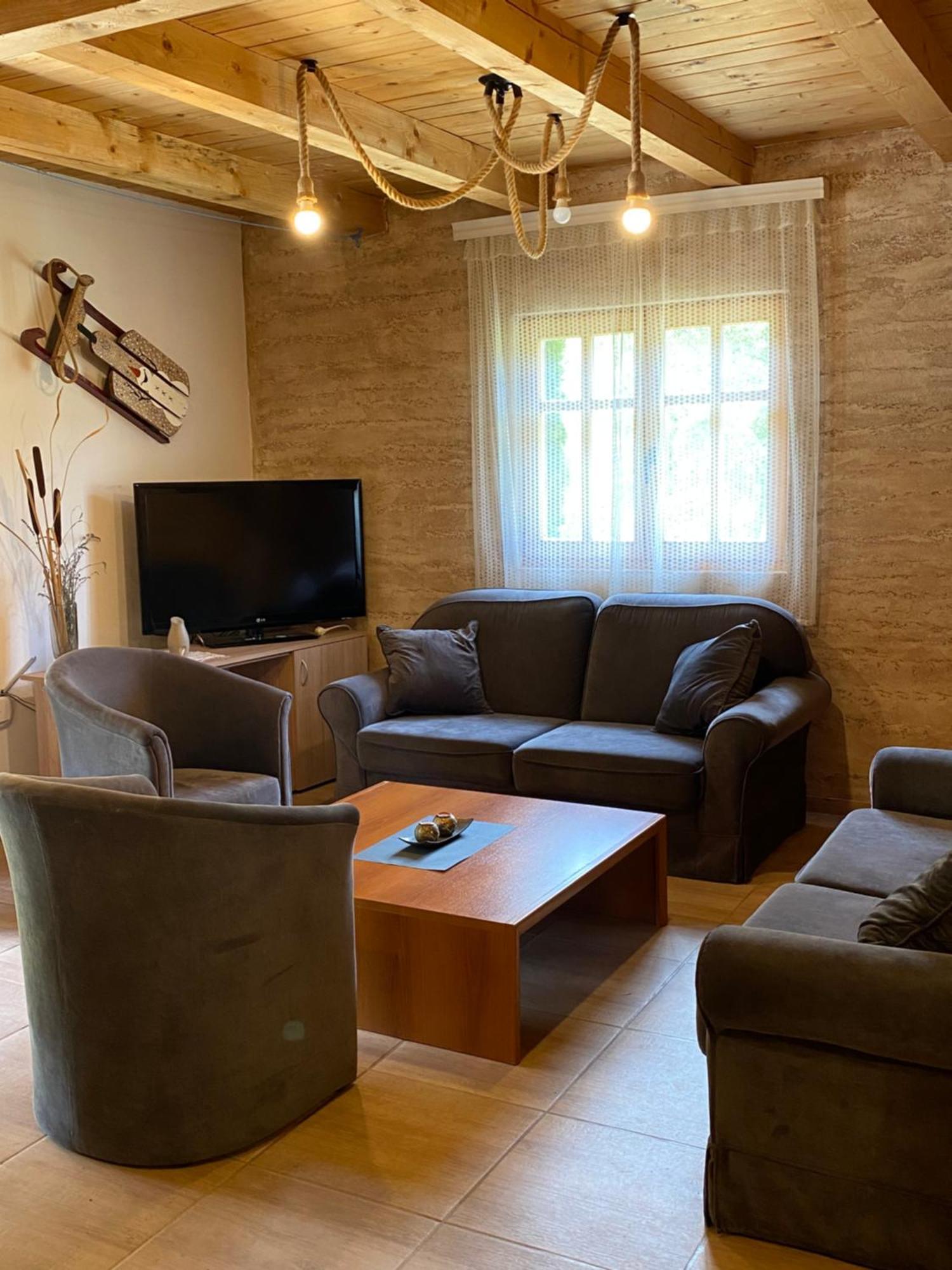 Aphrodite Hills Apartments-Stara Planina Crni Vrh Bagian luar foto