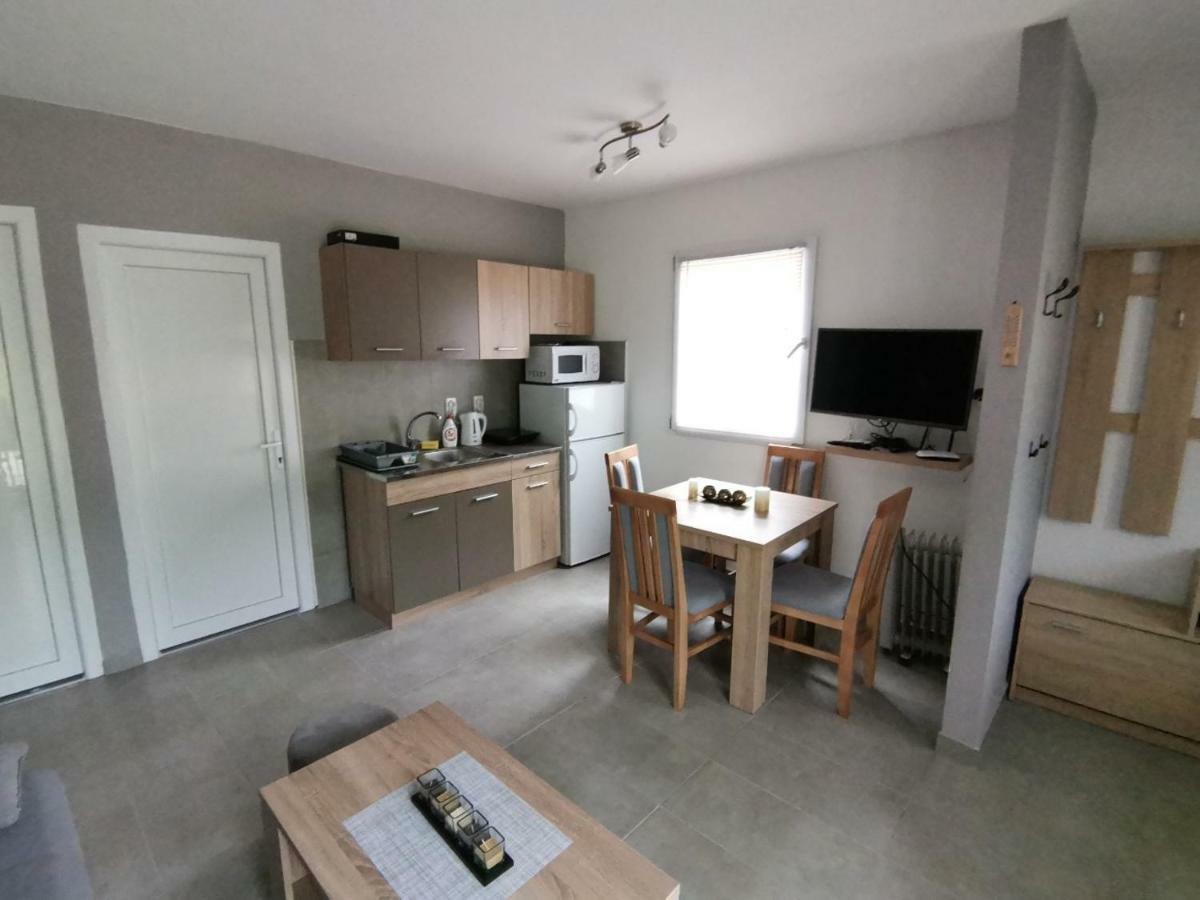 Aphrodite Hills Apartments-Stara Planina Crni Vrh Bagian luar foto