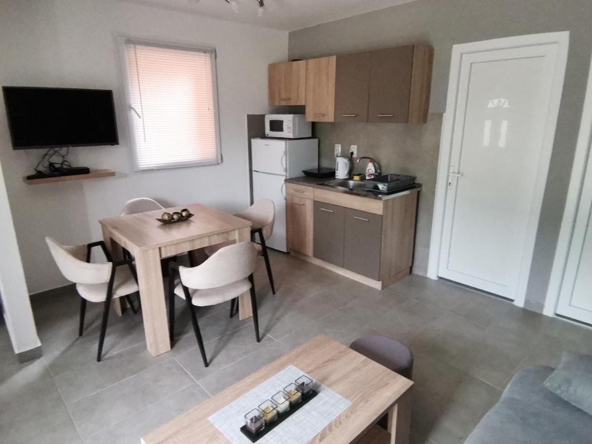 Aphrodite Hills Apartments-Stara Planina Crni Vrh Bagian luar foto