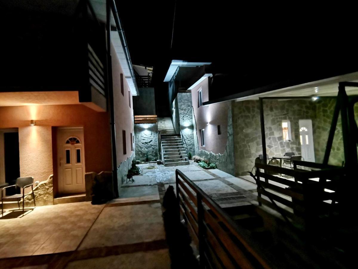 Aphrodite Hills Apartments-Stara Planina Crni Vrh Bagian luar foto